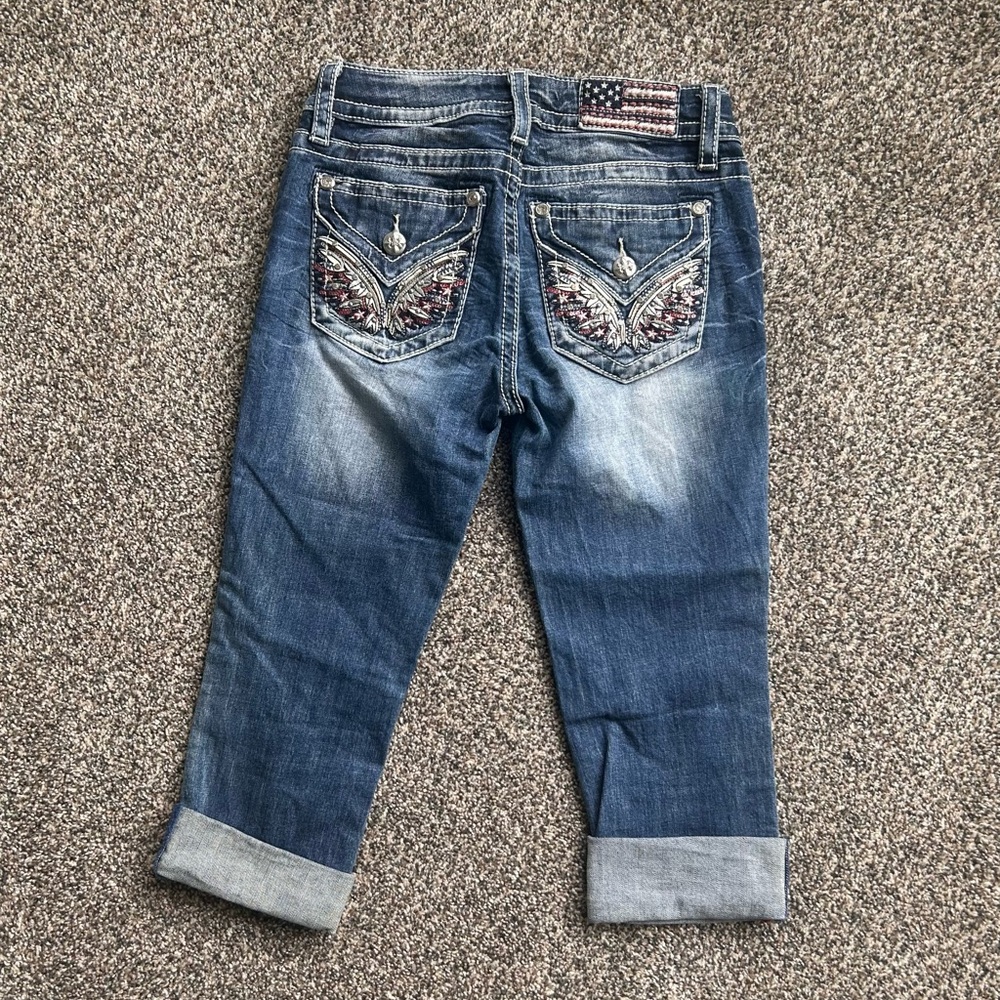 Miss Me Capri Jeans - Picture 5 of 7
